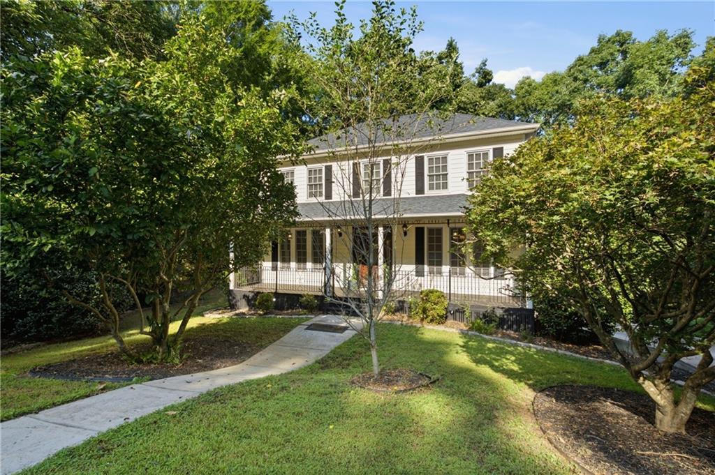 1593 Walkway Court SW