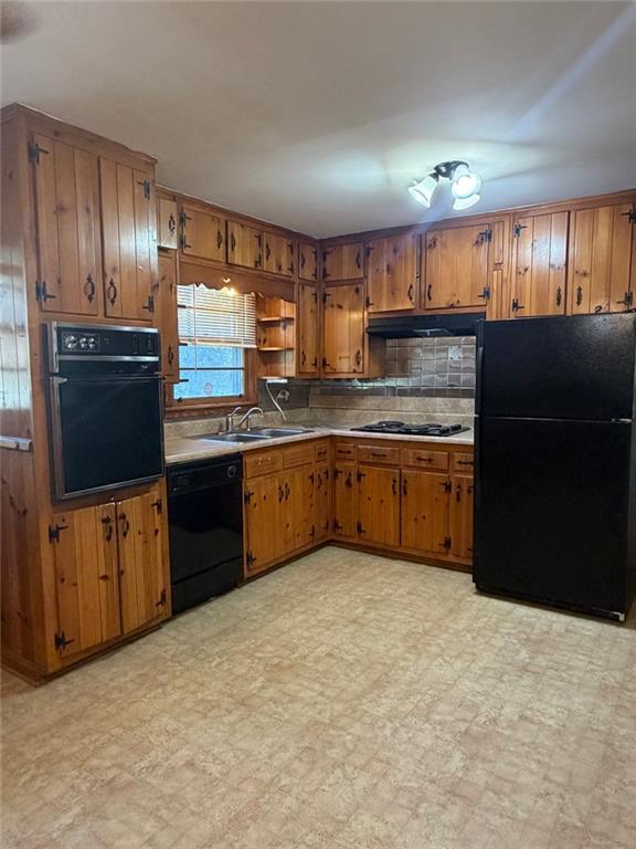 4455 Hillpine Road Property Photo 8