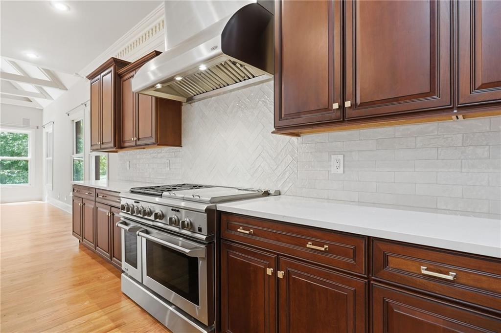 6295 Windward Parkway Property Photo 25