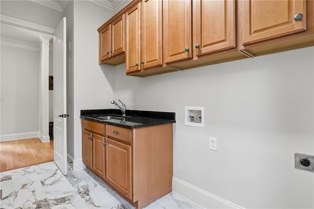 6295 Windward Parkway Property Photo 32