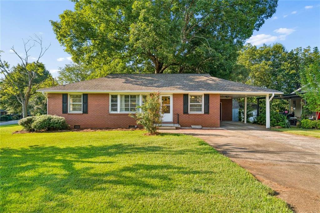 640 Kennesaw Drive Se Property Photo 1
