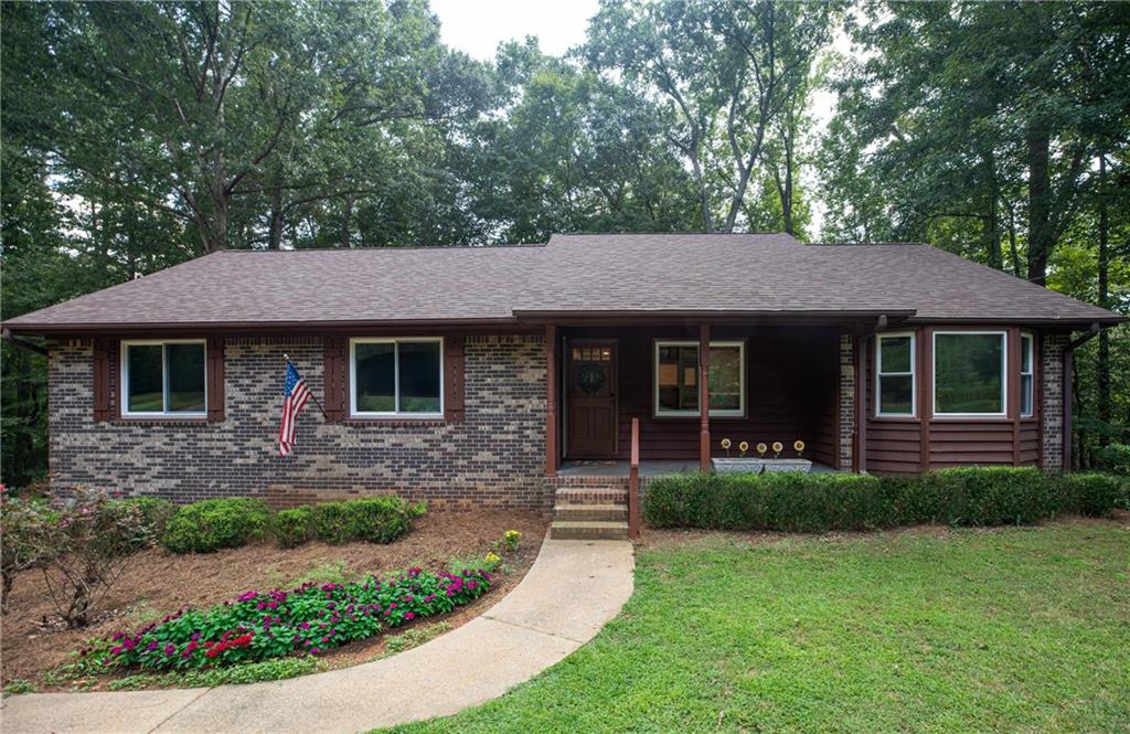 4512 Creekwood Circle Nw Property Photo 1