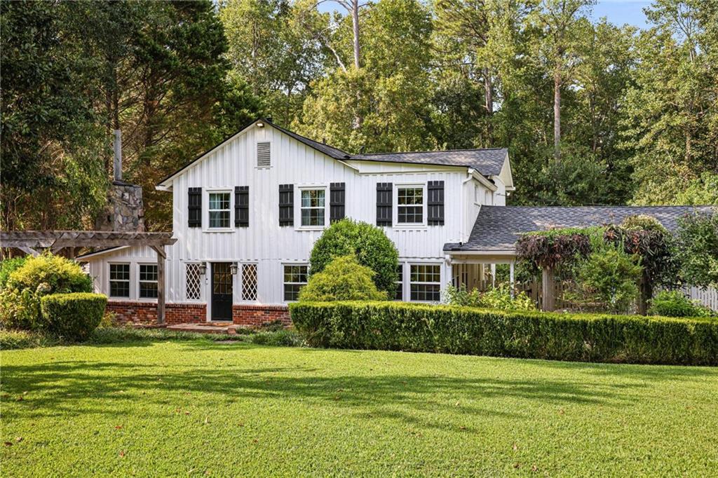 45 Michelle Circle Property Photo 1