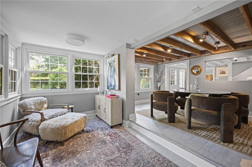 45 Michelle Circle Property Photo 15