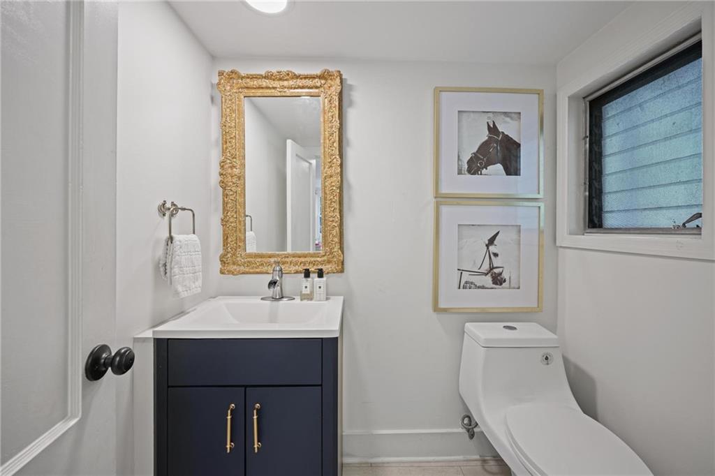 45 Michelle Circle Property Photo 17