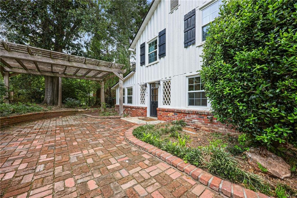 45 Michelle Circle Property Photo 30