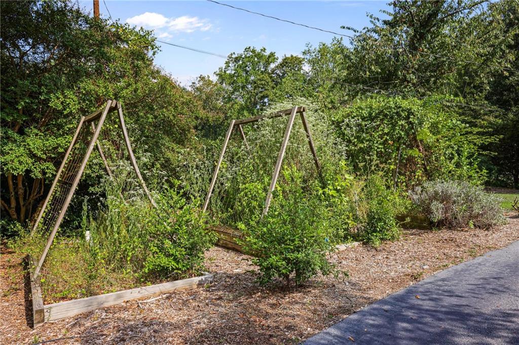 45 Michelle Circle Property Photo 35