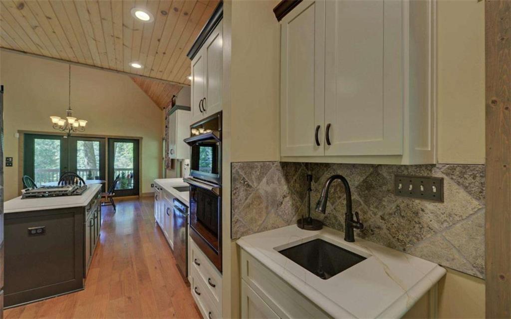 1374 Lucius Road Property Photo 16