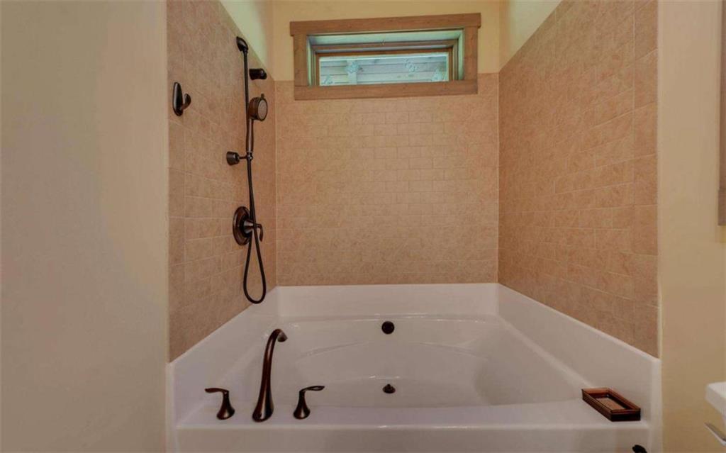 1374 Lucius Road Property Photo 23