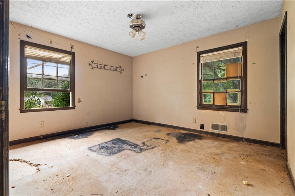 1031 Second Street Property Photo 11
