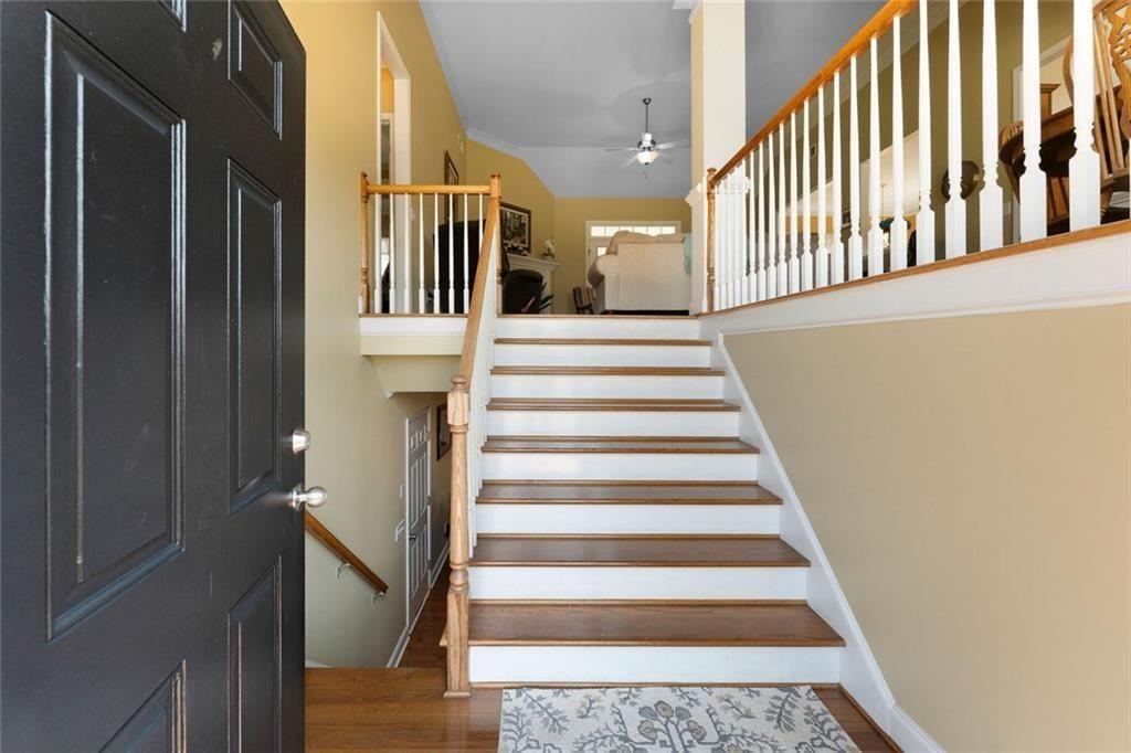 21 Prestwick Loop Nw Property Photo 7