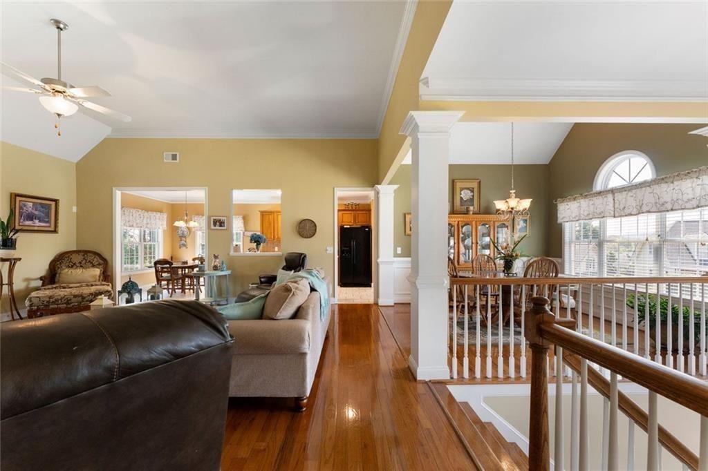 21 Prestwick Loop Nw Property Photo 11