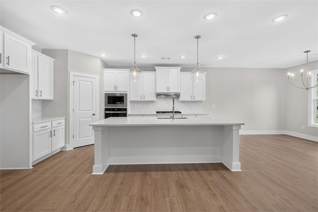 4775 E Reed Road Property Photo 11