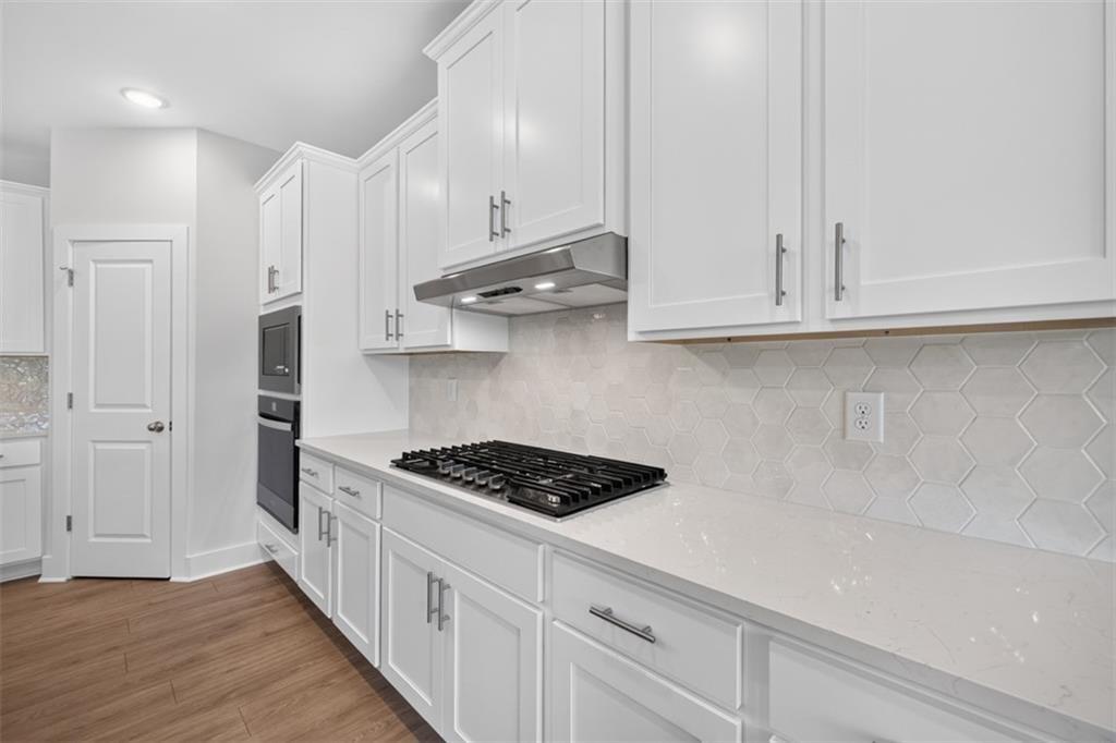 4775 E Reed Road Property Photo 17
