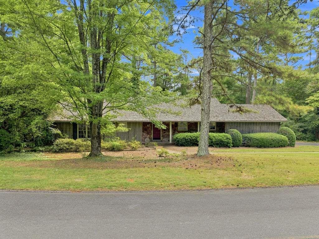 23 Saddle Mountain Road Se Property Photo 1