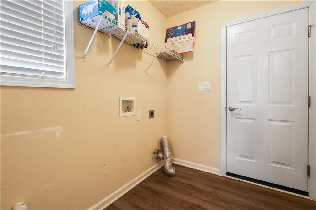 1496 Empress Drive Property Photo 20