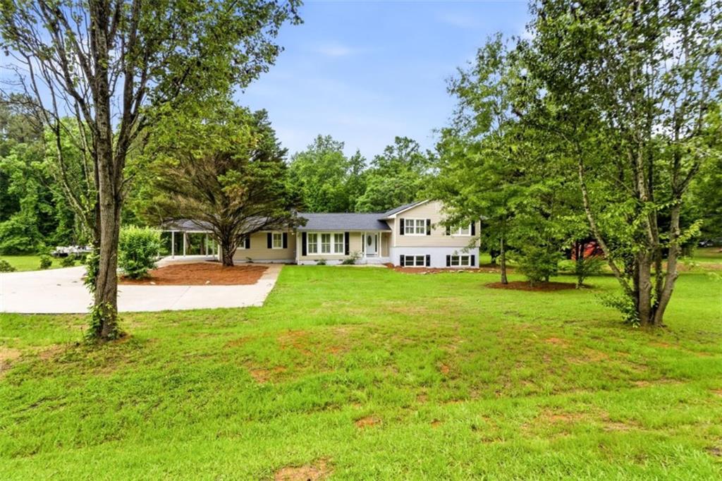 76 Willis Road Property Photo 3