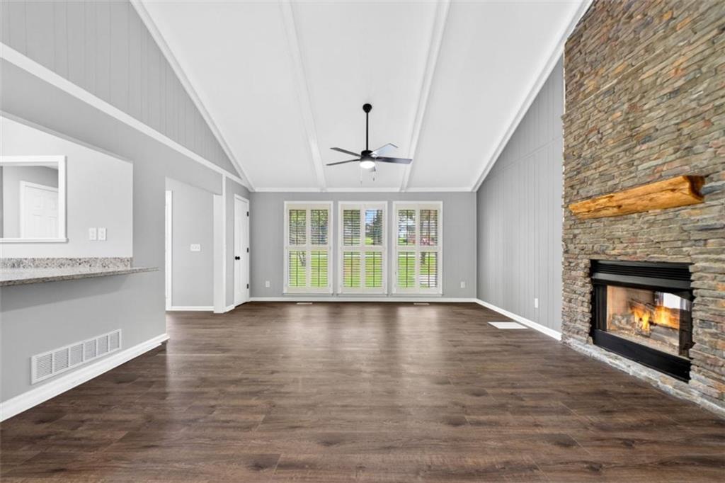 76 Willis Road Property Photo 9
