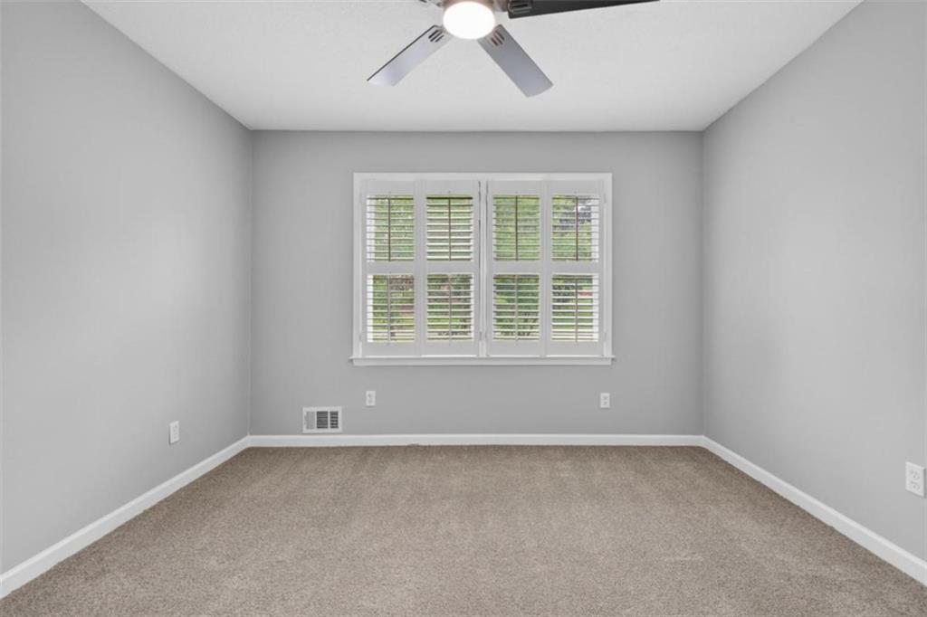 76 Willis Road Property Photo 14