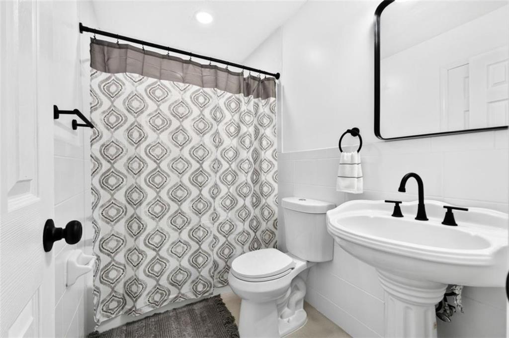 76 Willis Road Property Photo 17