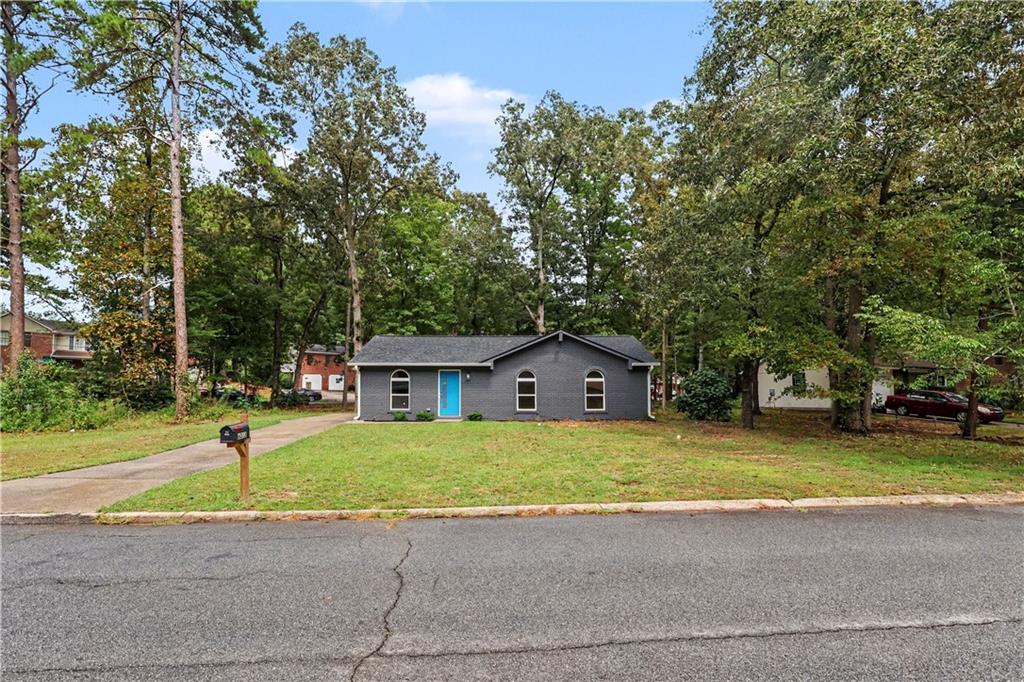 6010 Fieldcrest Drive Property Photo 3