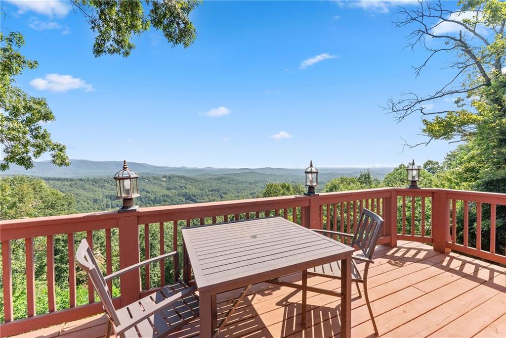 1015 Eagle Ridge Road Property Photo 1