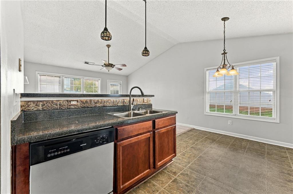 323 Greystone Parkway Property Photo 19
