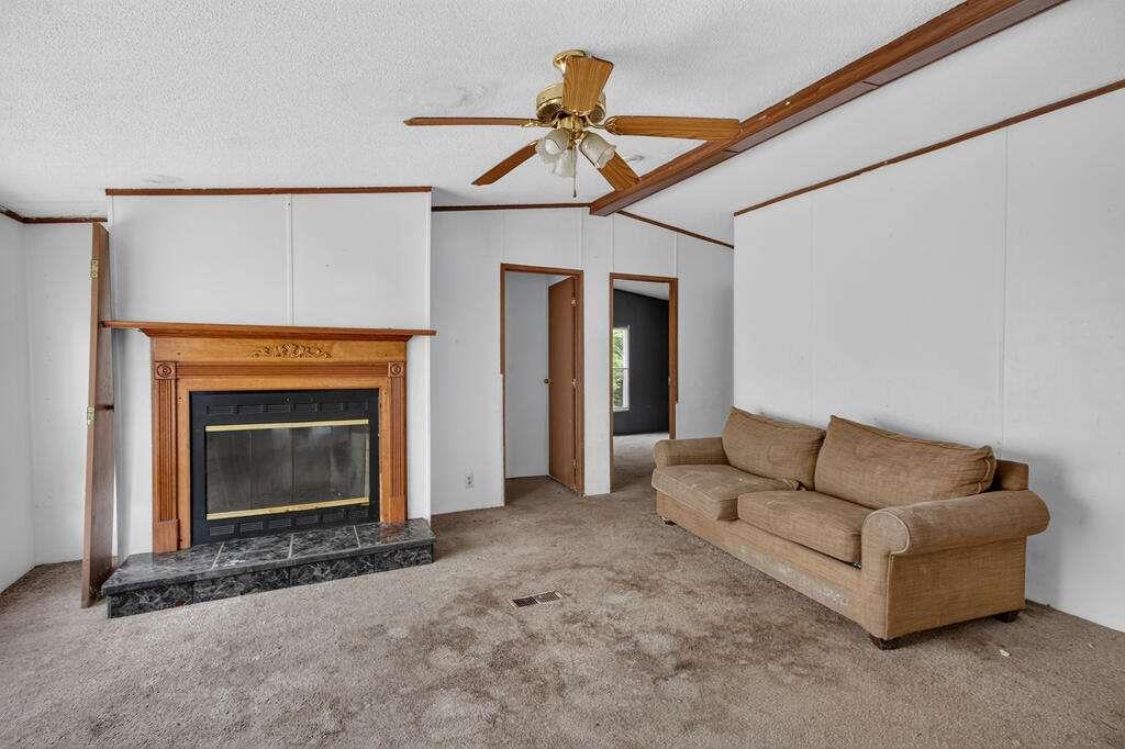 51 Summit Lane Property Photo 6