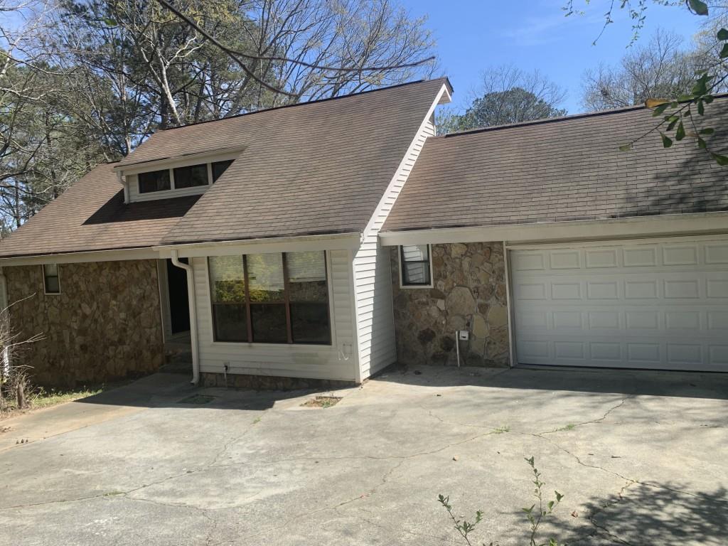 3958 Cotswold Drive Sw Property Photo 1