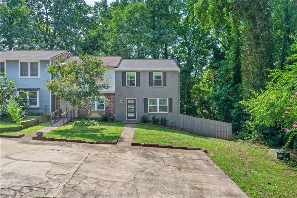 173 Roswell Commons Way Property Photo 1