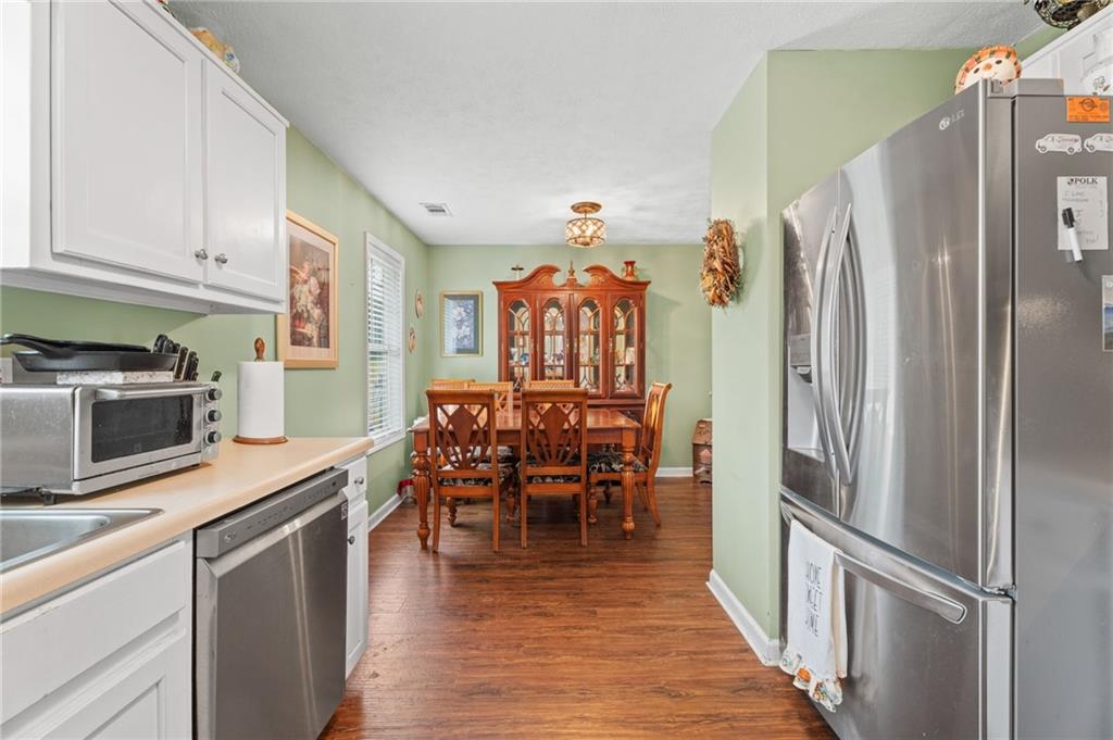 56 Stonegate Drive Property Photo 9