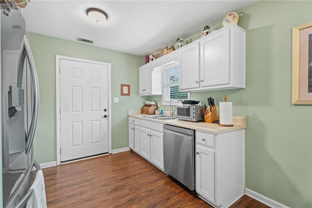 56 Stonegate Drive Property Photo 10