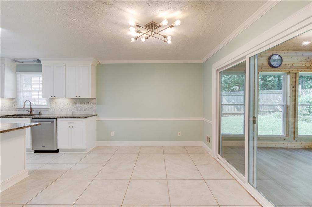 291 Shore Drive Property Photo 13