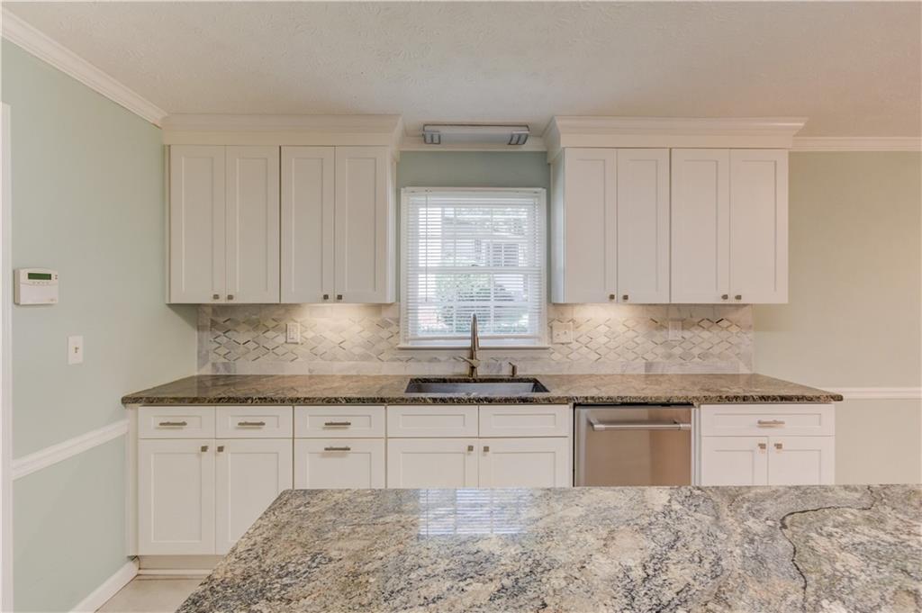 291 Shore Drive Property Photo 15