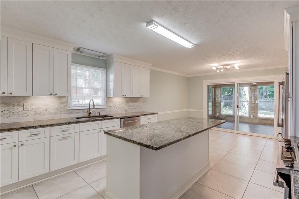 291 Shore Drive Property Photo 16