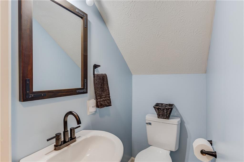 291 Shore Drive Property Photo 30
