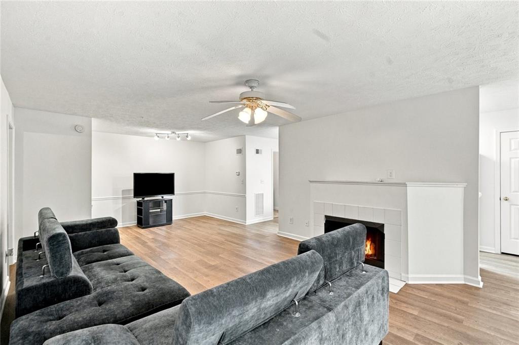 305 Streamside Drive Property Photo 7