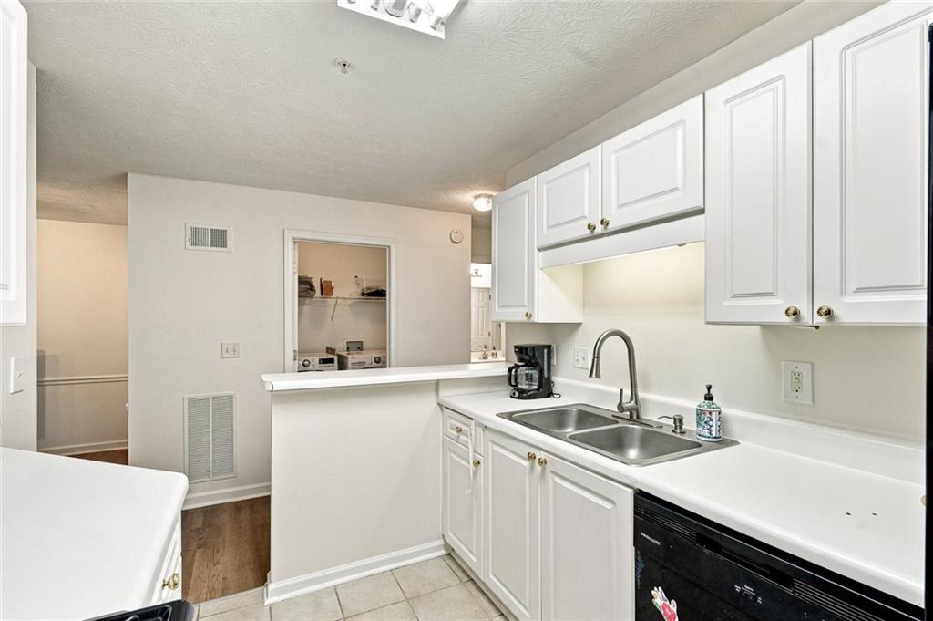 305 Streamside Drive Property Photo 13