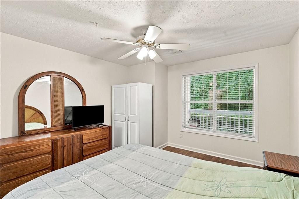 305 Streamside Drive Property Photo 17