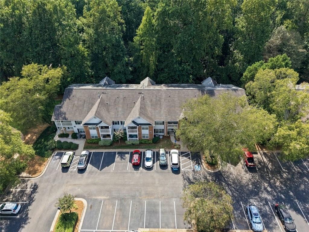 305 Streamside Drive Property Photo 31