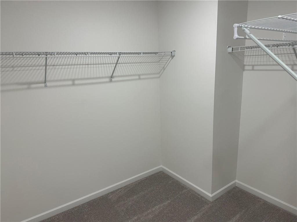 512 Almere Drive Property Photo 43