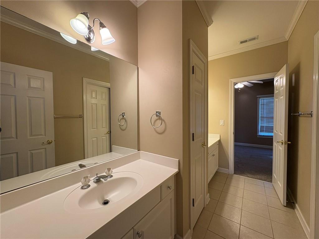 5930 Abbotts Run Trail Property Photo 19