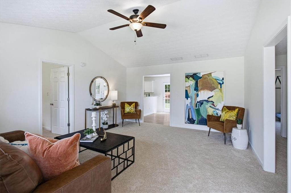 255 Hunters Trace Property Photo 1