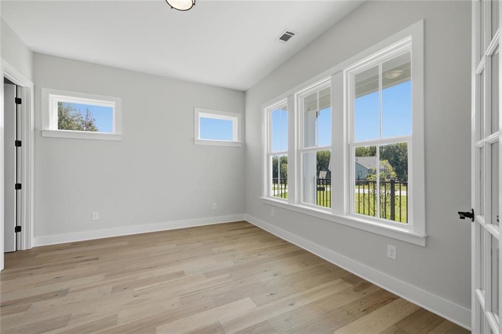 8345 Beryl Overlook Property Photo 7