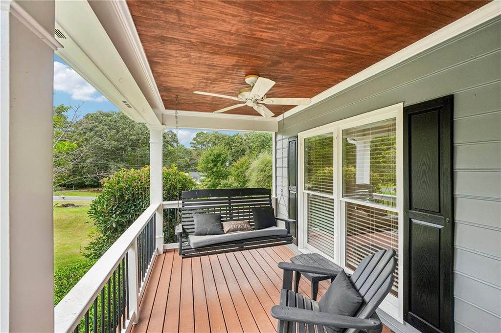 1100 Waterfall Way Property Photo 11