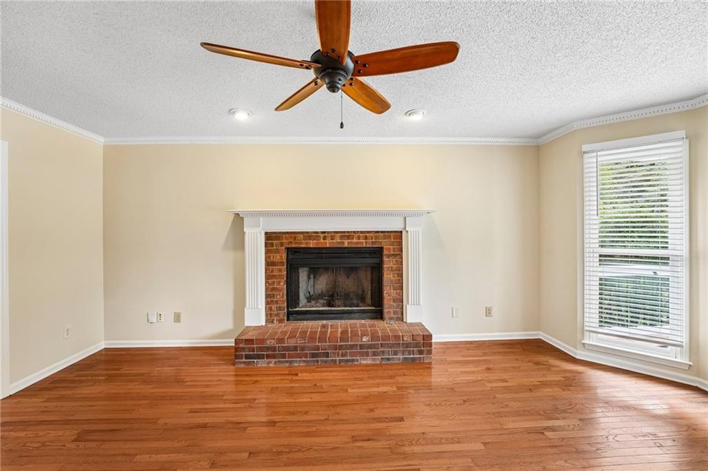1100 Waterfall Way Property Photo 17