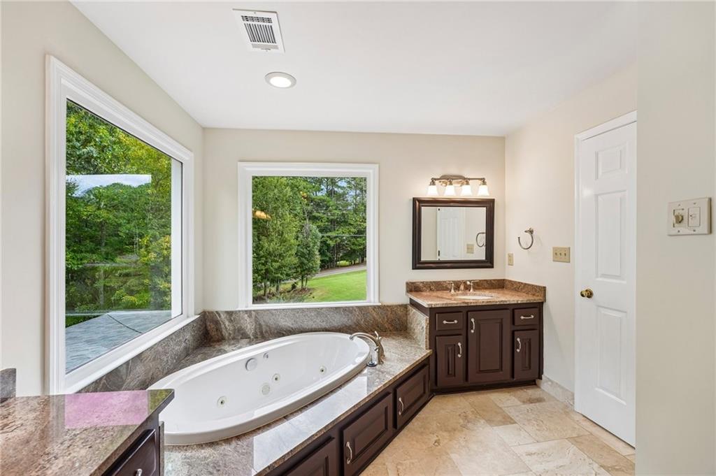 1100 Waterfall Way Property Photo 42