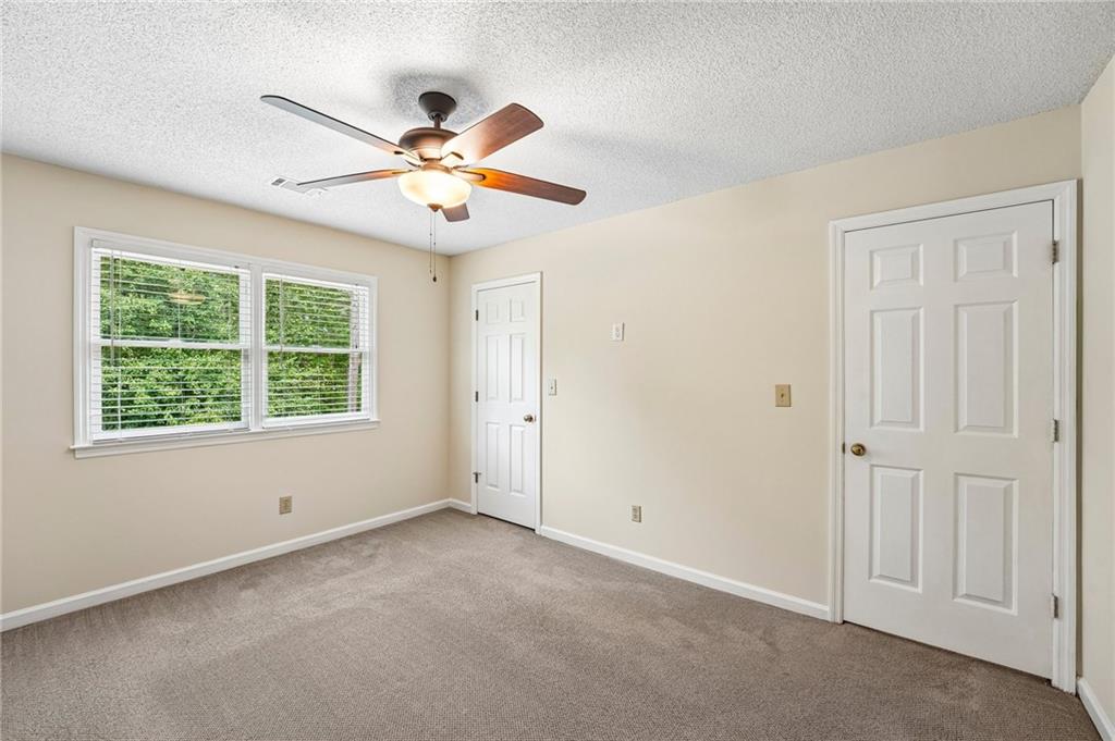 1100 Waterfall Way Property Photo 43