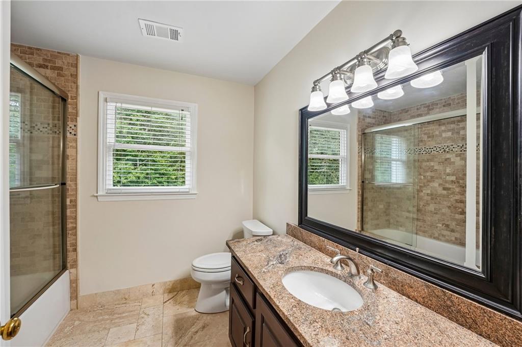 1100 Waterfall Way Property Photo 47