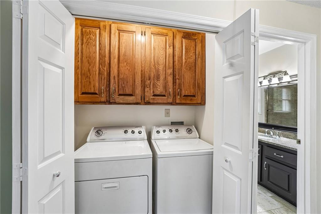 1100 Waterfall Way Property Photo 49
